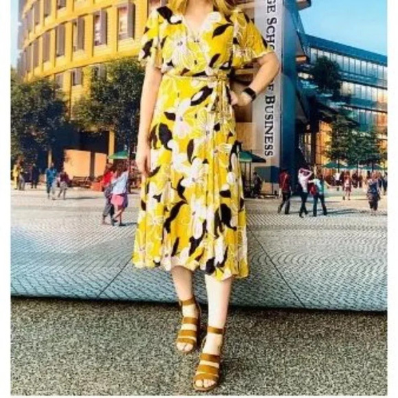 Slate & Willow Dark Yellow Mod Daisy Wrap Midi Dress $297 - Picture 2 of 11